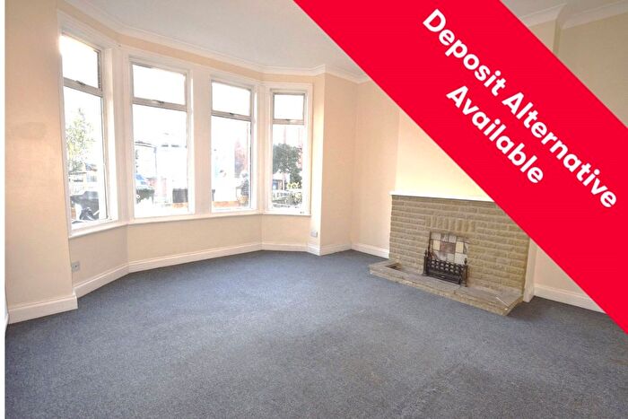 4 Bedroom Semi Detached House To Rent In Yew Grove, London, NW2