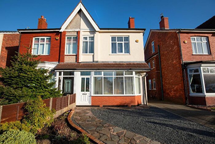 4 Bedroom Semi-Detached House For Sale In Clive Road, Birkdale, Southport, Merseyside, PR8