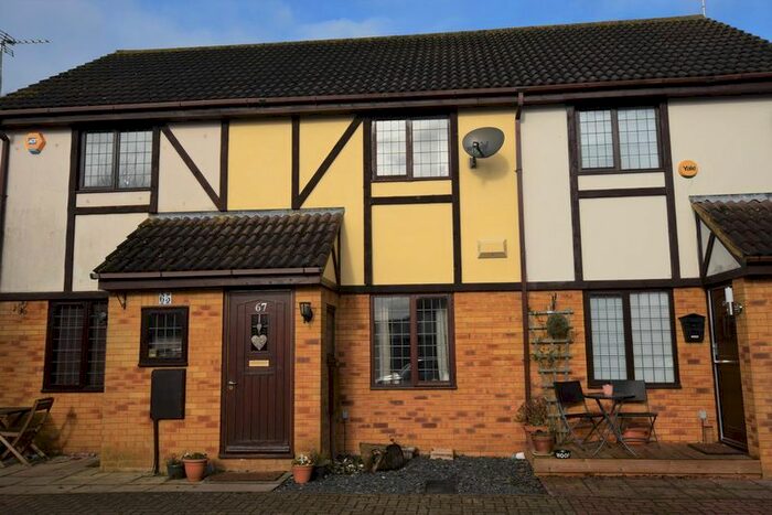 2 Bedroom Terraced House To Rent In Frenchmans Close, Toddington, Dunstable, LU5