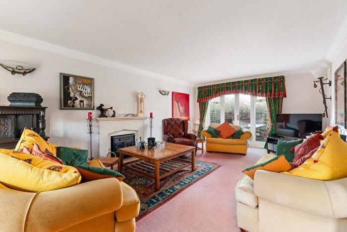 5 Bedroom Detached House For Sale In Chestnut Drive, Hatfield Heath, Bishop's Stortford, CM22