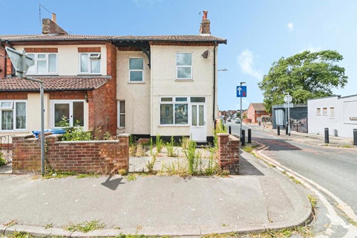 3 Bedroom End Of Terrace House For Sale In Clemence Street, Lowestoft, NR32