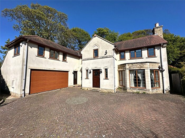 4 Bedroom Detached House To Rent In The Coach House, Selby Road, Garforth, Leeds, LS25
