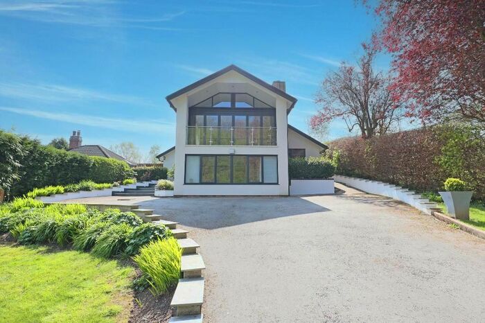 3 Bedroom Detached House For Sale In Bury Bank, Stone, Staffordshire, ST15