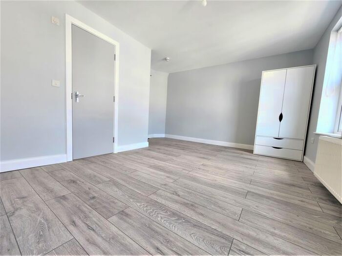 Property To Rent In Lower Addiscombe Road, Addiscombe, Croydon, CR0