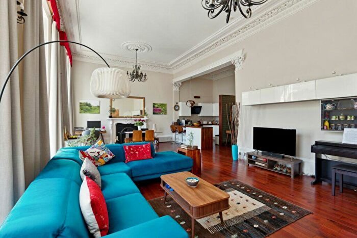 2 Bedroom Flat For Sale In Flat Bath Street, Glasgow City Centre, G2