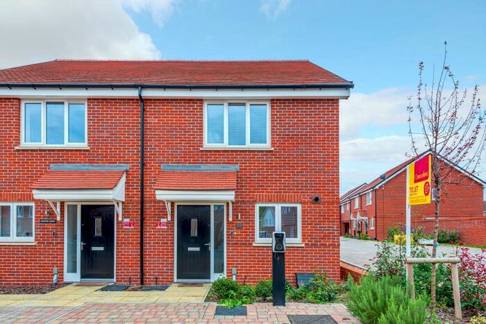 2 Bedroom Semi-Detached House To Rent In Guildford, Surrey, GU3