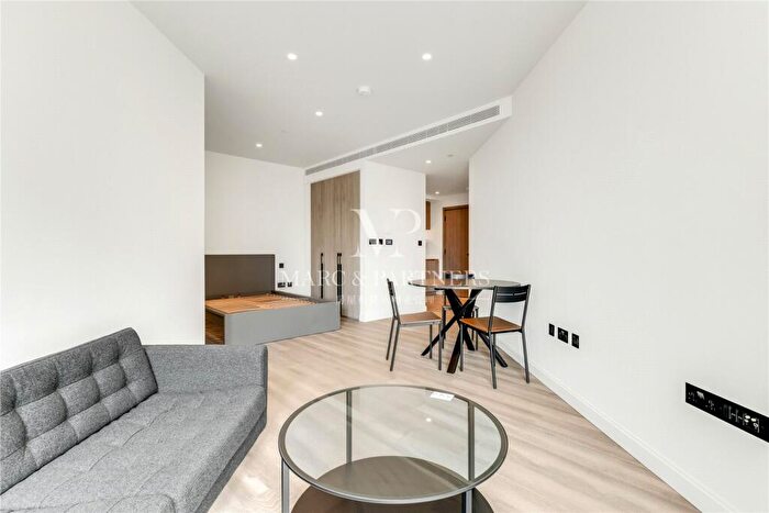 Apartment To Rent In The Aspen, Marsh Wall, London, E14