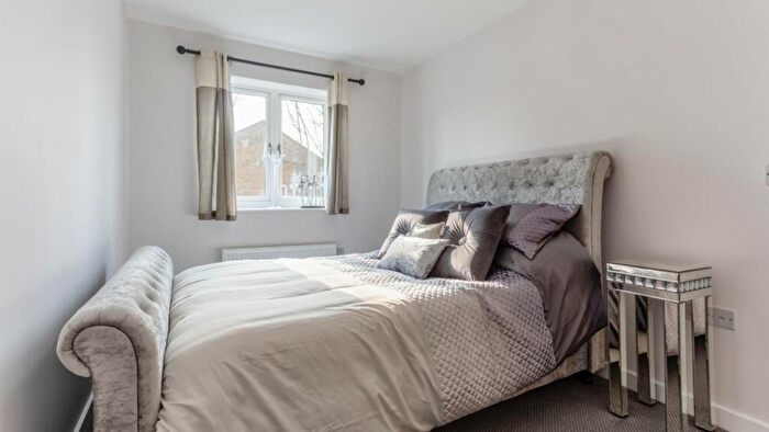 2 Bedroom Apartment To Rent In Coulsdon Road, Caterham, CR3