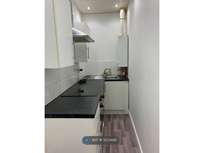 2 Bedroom Flat To Rent In Loanhead St, Kilmarnock, KA1