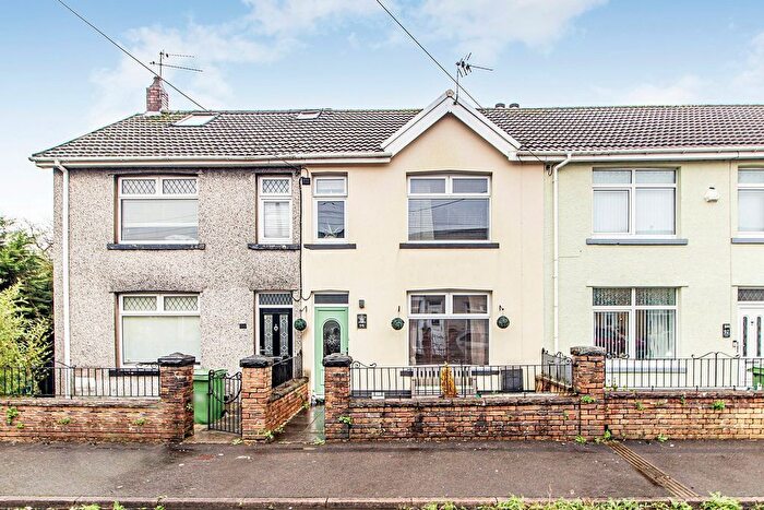3 Bedroom Terraced House For Sale In Commercial Street, Beddau, Pontypridd, CF38