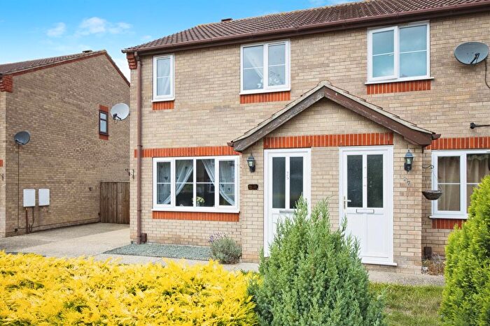 3 Bedroom Semi-Detached House For Sale In Fulmar Drive, Louth, LN11