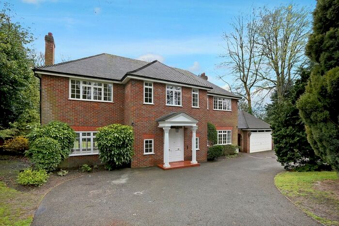 4 Bedroom Detached House To Rent In Trout Rise, Loudwater, Rickmansworth, WD3
