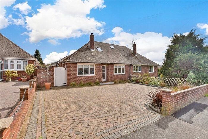 3 Bedroom Semi Detached Bungalow For Sale In Cavendish Way, Bearsted, Maidstone, Kent, ME15