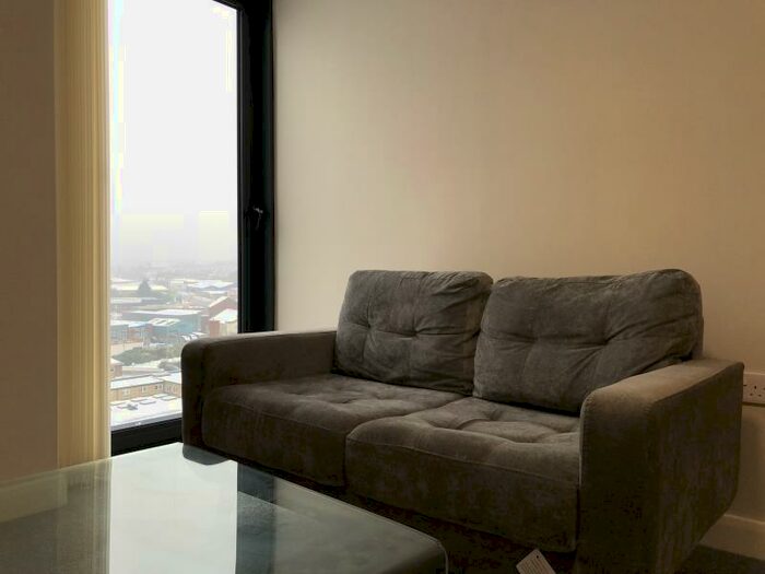 1 Bedroom Apartment To Rent In Victoria House, Skinner Lane., LS7