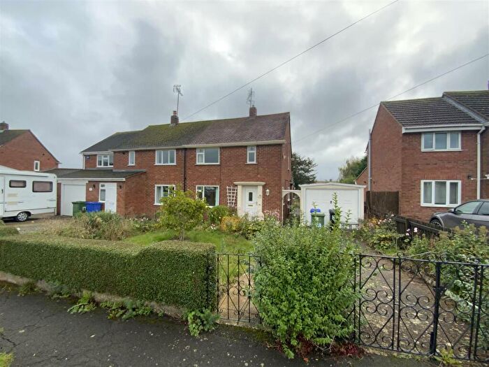 2 Bedroom Semi-Detached House For Sale In Manor Close, Cosgrove, Milton Keynes, MK19