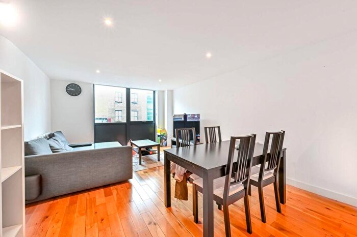 1 Bedroom Flat To Rent In Drummond Street, Euston, London, NW1