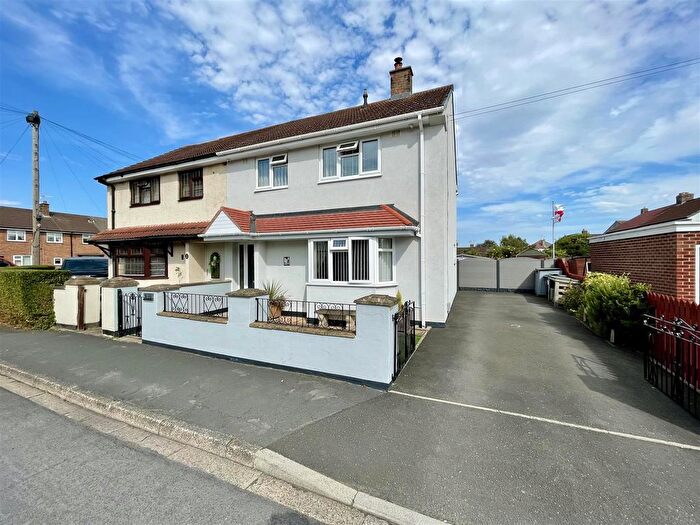 3 Bedroom Semi-Detached House For Sale In Sanderson Road, Hurworth, Darlington, DL2