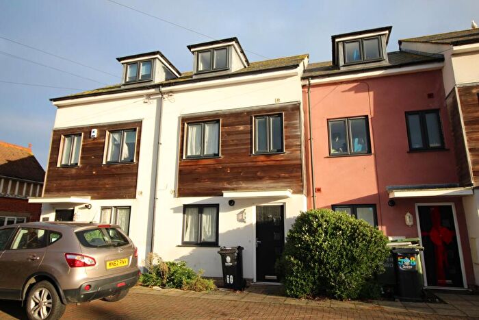 4 Bedroom Terraced House To Rent In Ellis Road, Clacton-on-Sea, CO15