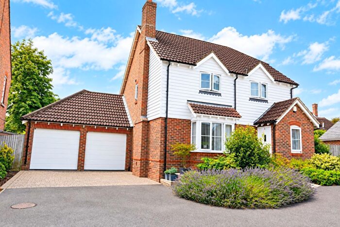 4 Bedroom Detached House For Sale In Shaw Close, Maidstone, ME14