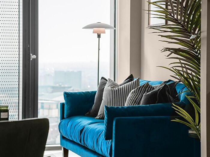 1 Bedroom Apartment To Rent In The Mercian, Broad Street, B15