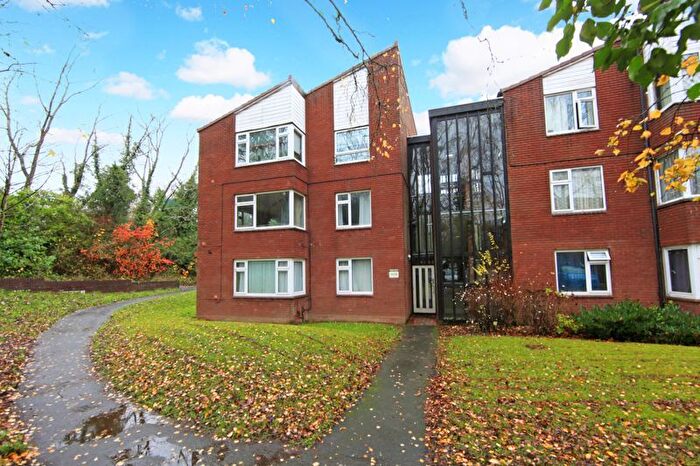 2 Bedroom Flat For Sale In Dalford Court, Telford, TF3