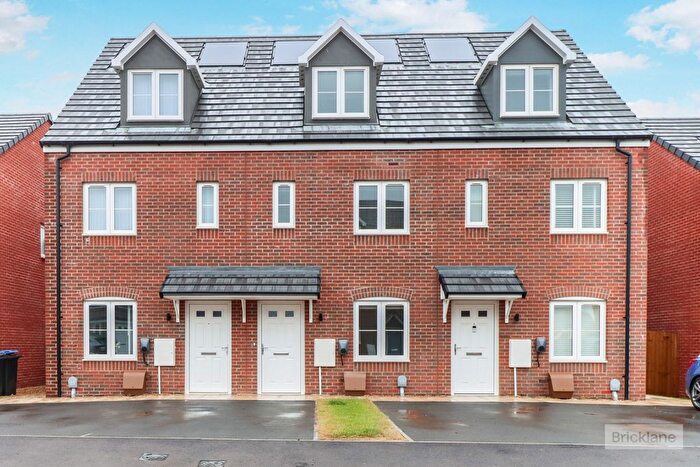 3 Bedroom Property To Rent In Rodney Close, Market Harborough, LE16
