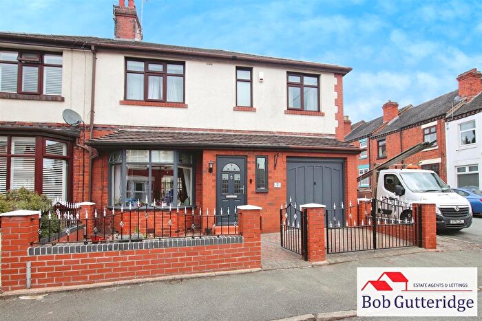 4 Bedroom Semi-detached House For Sale In West View, Wolstanton, Newcastle, ST5
