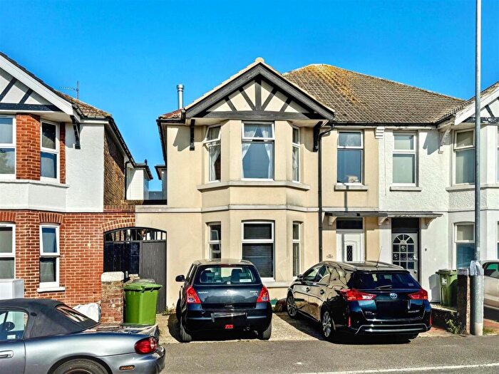 5 Bedroom Semi-Detached House For Sale In Cavendish Avenue, Eastbourne, BN22