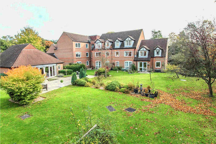 1 Bedroom Flat To Rent In Mckernan Court, Sandhurst, GU47