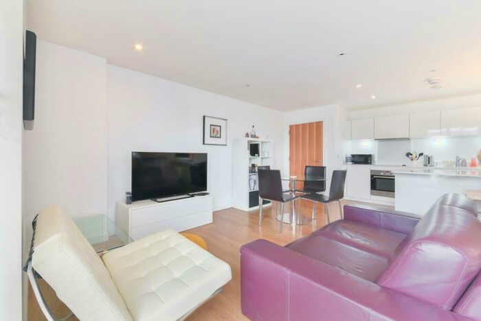 1 Bedroom Flat To Rent In Seven Sea Gardens, Bow, London, E3