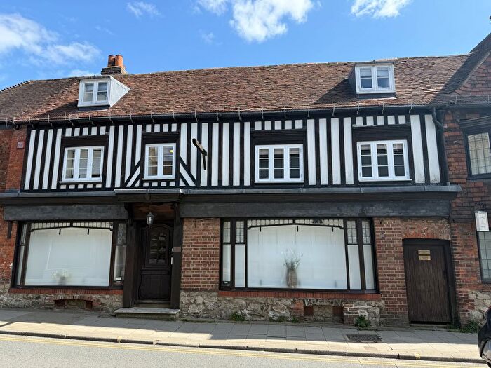 2 Bedroom Flat To Rent In High Street, Sevenoaks, Kent, TN13