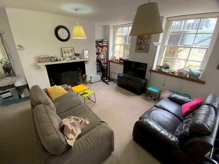 1 Bedroom Flat To Rent In Basement, Huskisson St **, L8