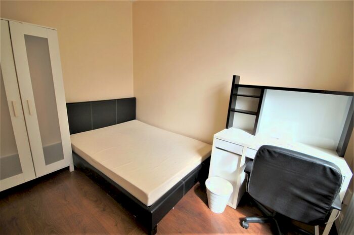 3 Bedroom Terraced House To Rent In Gresham Street, Coventry CV2