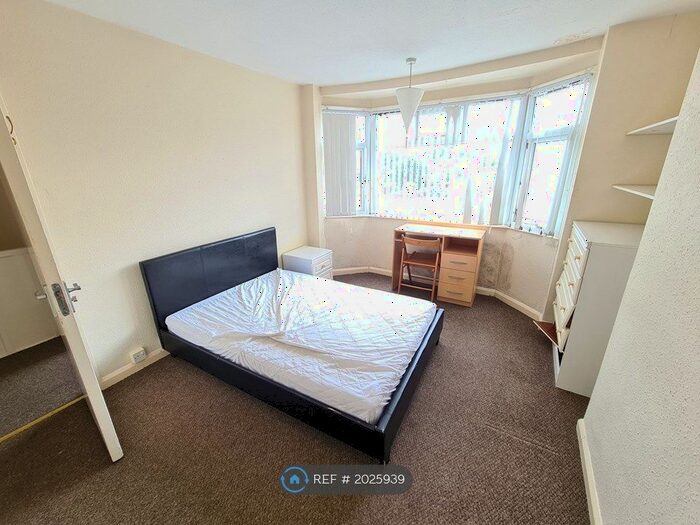 4 Bedroom Terraced House To Rent In Shakespeare Street, Coventry, CV2