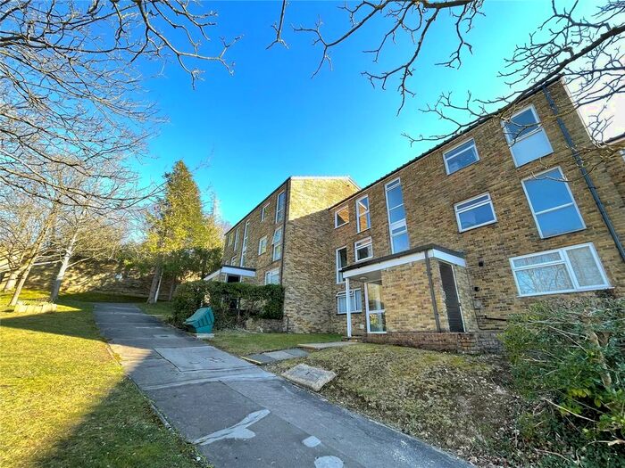 1 Bedroom Flat To Rent In Markfield, Forestdale, Croydon, Surrey, CR0