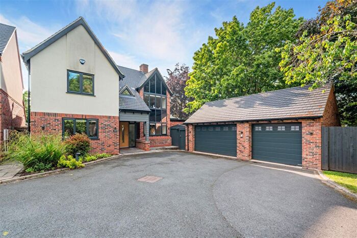4 Bedroom Detached House For Sale In The Green, Austrey, Atherstone, CV9