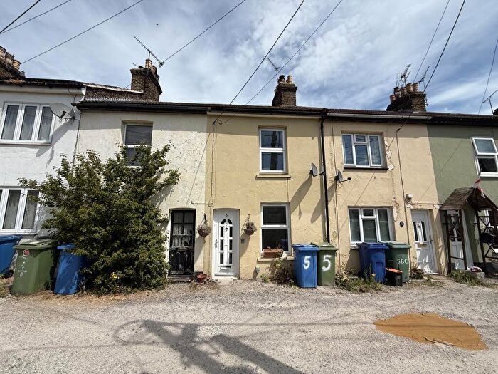 3 Bedroom Terraced House To Rent In Kent Terrace, Rainham, ME8