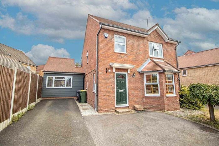 4 Bedroom Detached House For Sale In Millview Meadows, Rochford, SS4