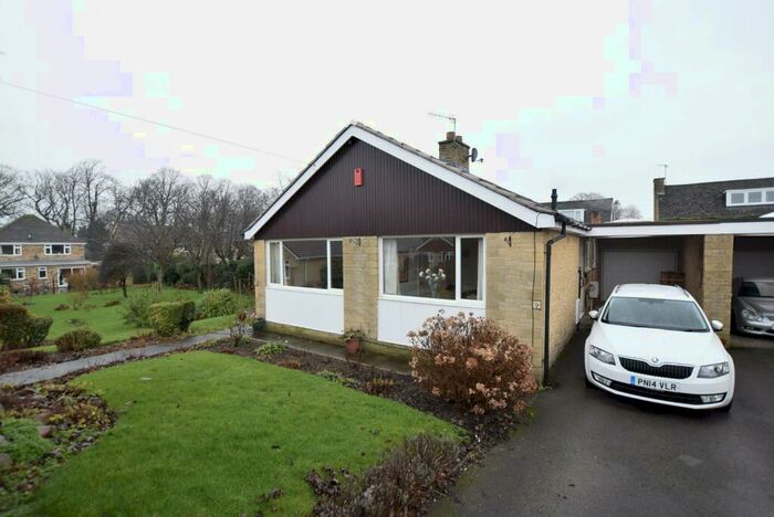 3 Bedroom Bungalow To Rent In Park Square, Pool In Wharfedale, Otley, LS21