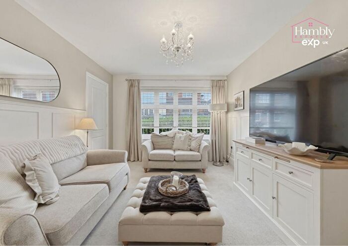 3 Bedroom Detached House For Sale In Pentrebane Drive, St Fagans, Cardiff, CF5