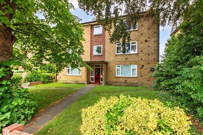 Flat For Sale In Hatherley Road, Sidcup, DA14