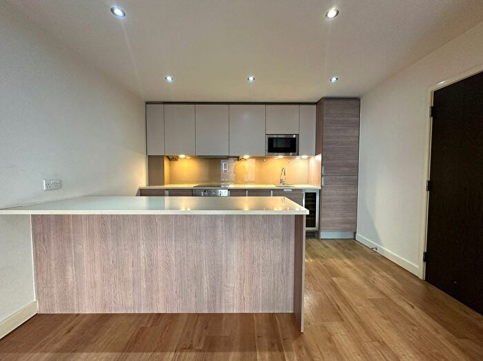 2 Bedroom Flat To Rent In Commander Avenue, Emerald House, NW9