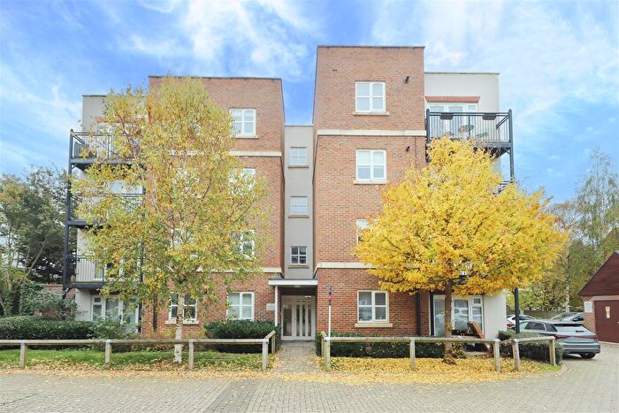 2 Bedroom Flat To Rent In Halton House, Kenmare Close, Ickenham, UB10