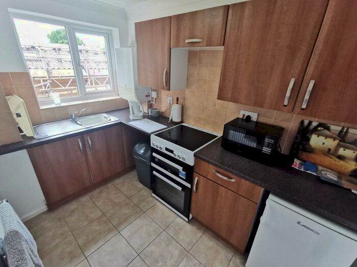 2 Bedroom Flat To Rent In Waggon & Horses Lane, Norwich, NR3