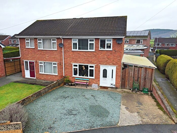 3 Bedroom Semi-Detached House For Sale In Llys Rhufain, Caersws, Powys, SY17