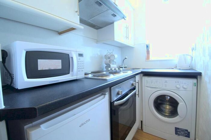 1 Bedroom Flat To Rent In Richmond Street, Ground Right, AB25