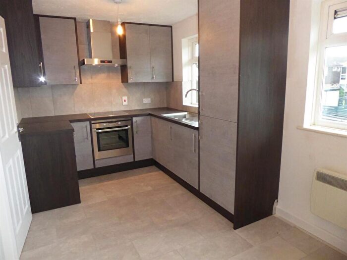 2 Bedroom Flat To Rent In Dogridge, Purton, Swindon, SN5