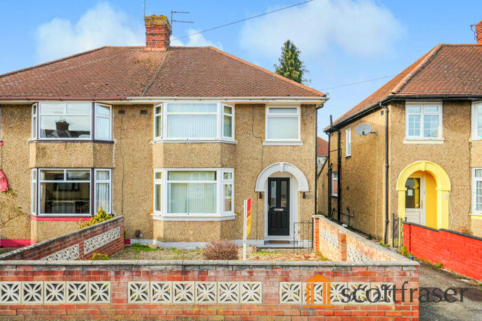 4 Bedroom Semi-Detached House To Rent In St. Lukes Road, East Oxford, OX4