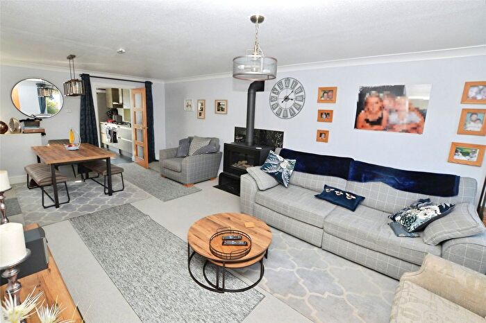 3 Bedroom Semi-Detached House For Sale In Chy Kensa Close, Hayle, Cornwall, TR27