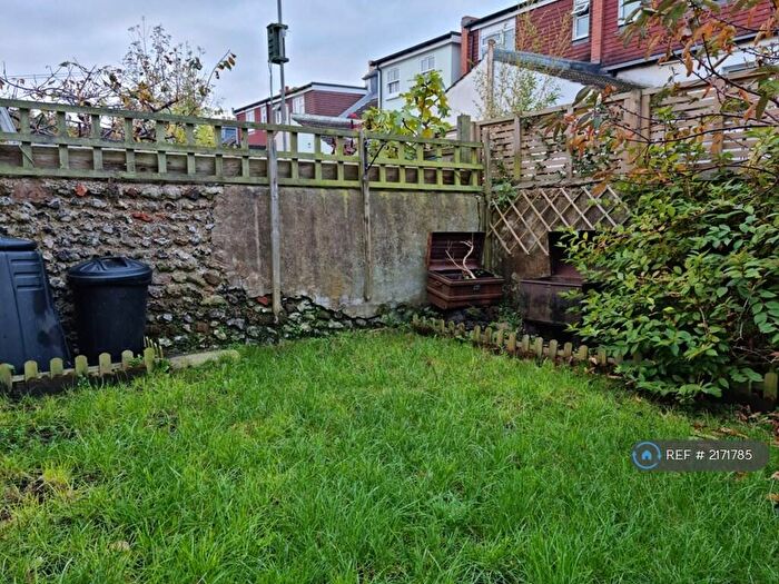 2 Bedroom Flat To Rent In Shaftesbury Road, Brighton, BN1